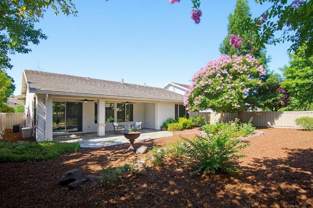 1368 Lasso Lake Ln, Lincoln, CA 95648