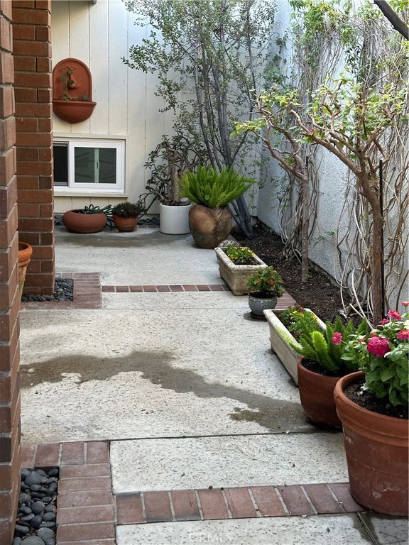 Image 2 of property listing at 47 Jasmine Creek, Newport Beach, CA 92625