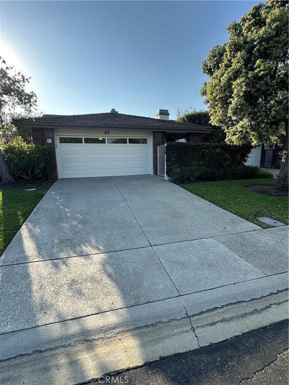 Image 3 of property listing at 47 Jasmine Creek, Newport Beach, CA 92625
