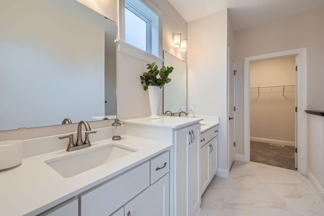 5788 Upper 179th Street W, Lakeville, MN 55044