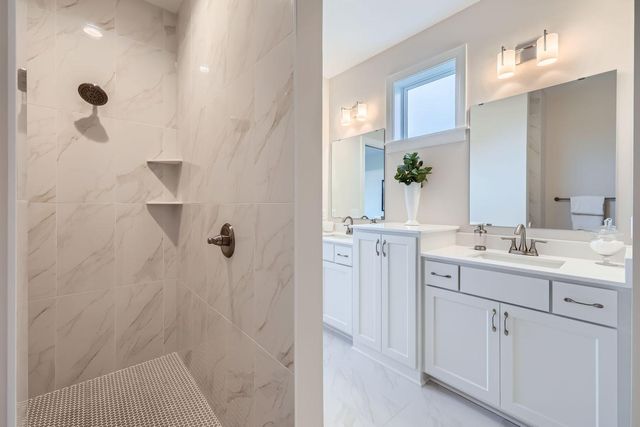 5788 Upper 179th Street W, Lakeville, MN 55044