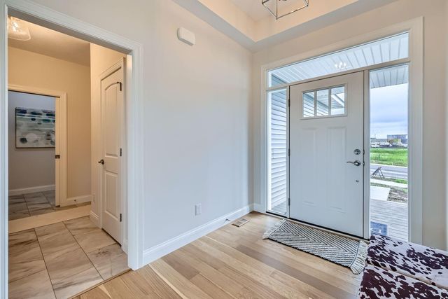 5788 Upper 179th Street W, Lakeville, MN 55044