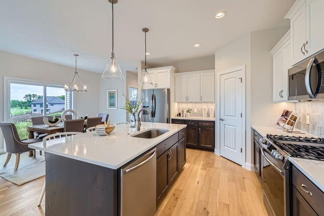 5788 Upper 179th Street W, Lakeville, MN 55044