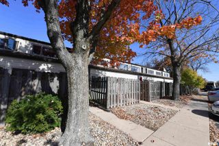 3107 W WILLOW KNOLLS Road # 5A, Peoria, IL 61614