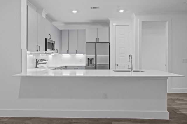 1664 Hillside Terrace 3816, Buda, TX 78610