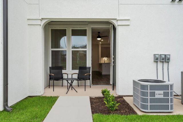 1664 Hillside Terrace 3816, Buda, TX 78610