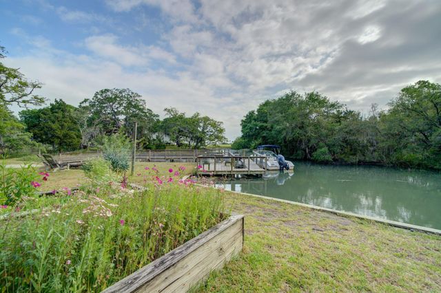 243 Bayview Drive, Mount Pleasant, SC 29464