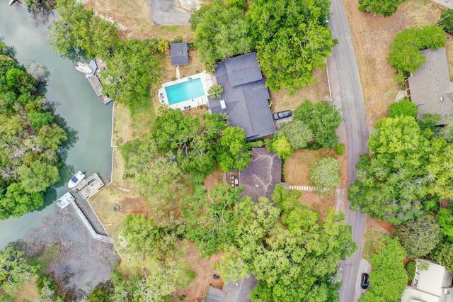 243 Bayview Drive, Mount Pleasant, SC 29464