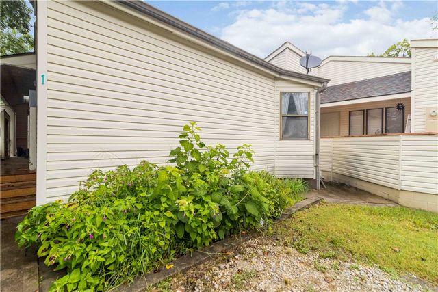 53 Woodsdale Drive 1, Holiday Island, AR 72631