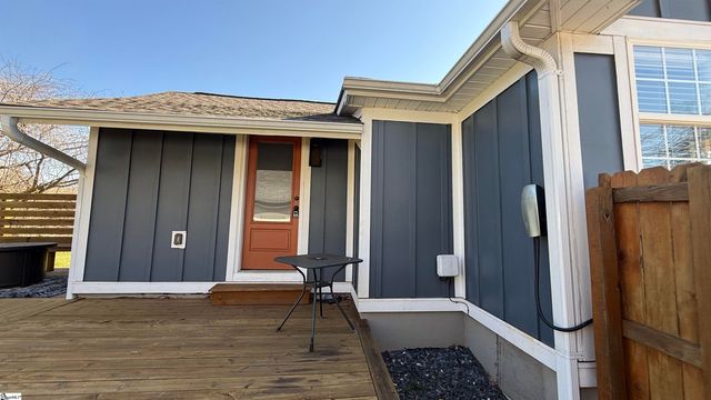 16 Crystal Avenue, Greenville, SC 29605