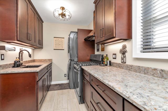 21-41 Utopia Parkway LOWER, Whitestone, NY 11357