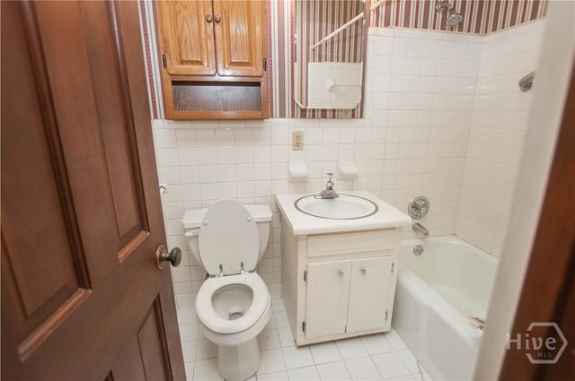 2195 Temple Johnson Road, Snellville, GA 30078