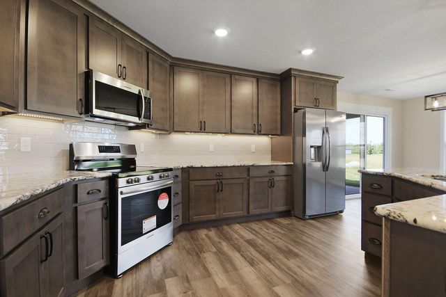 301 W FRANCIS ST, Sturgeon, MO 65284