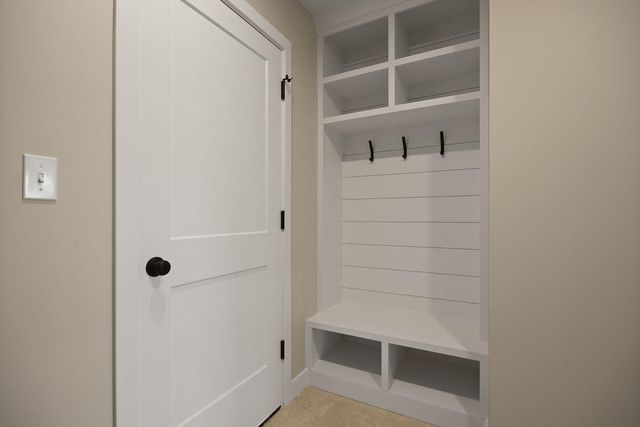 301 W FRANCIS ST, Sturgeon, MO 65284