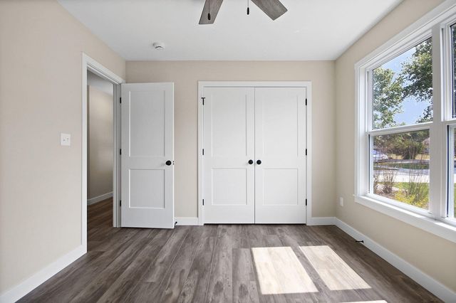 301 W FRANCIS ST, Sturgeon, MO 65284