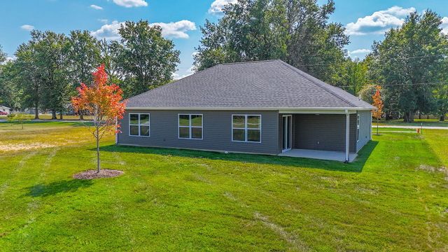301 W FRANCIS ST, Sturgeon, MO 65284