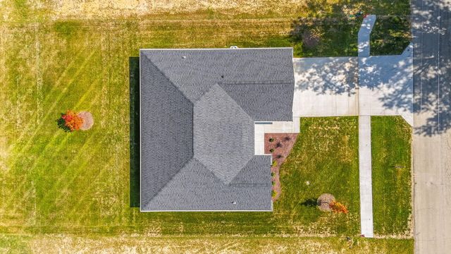 301 W FRANCIS ST, Sturgeon, MO 65284