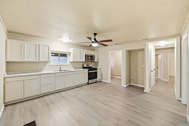 715 W VESTAL PL, San Antonio, TX 78221