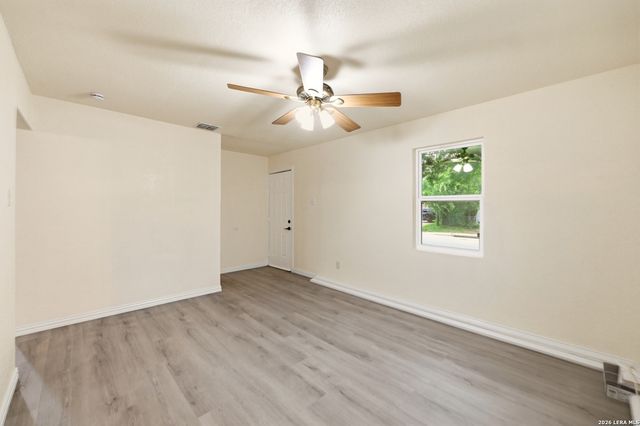 715 W VESTAL PL, San Antonio, TX 78221