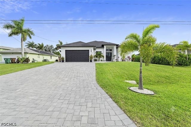 2425 SW 2nd TER, Cape Coral, FL 33991