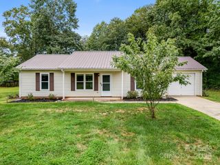 3627 Lee Moore Road, Maiden, NC 28650