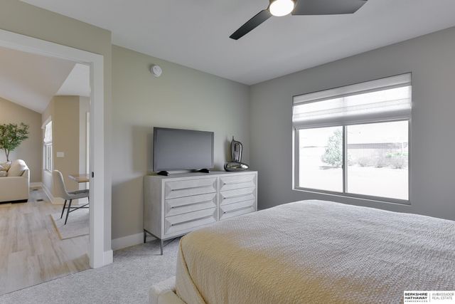 19609 Piney Creek Drive, Elkhorn, NE 68022