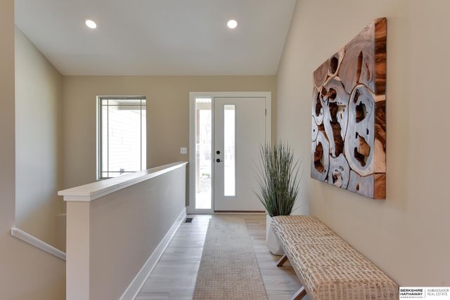 19609 Piney Creek Drive, Elkhorn, NE 68022