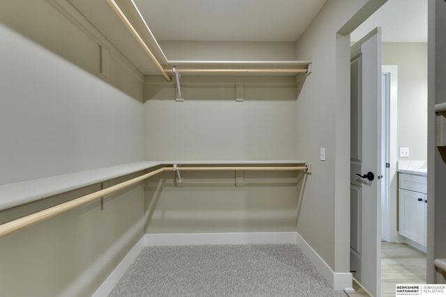 19609 Piney Creek Drive, Elkhorn, NE 68022