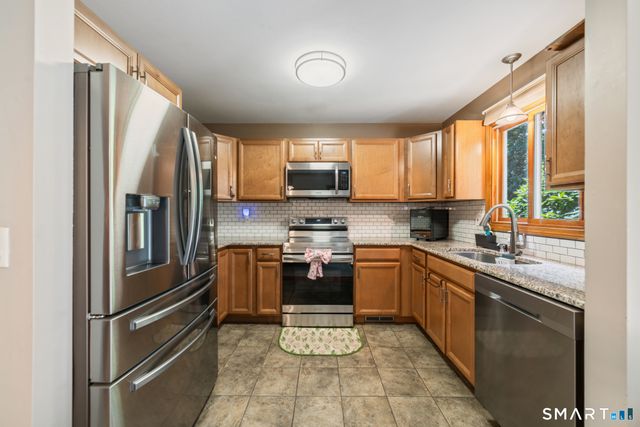 410 Emmett Street 93, Bristol, CT 06010