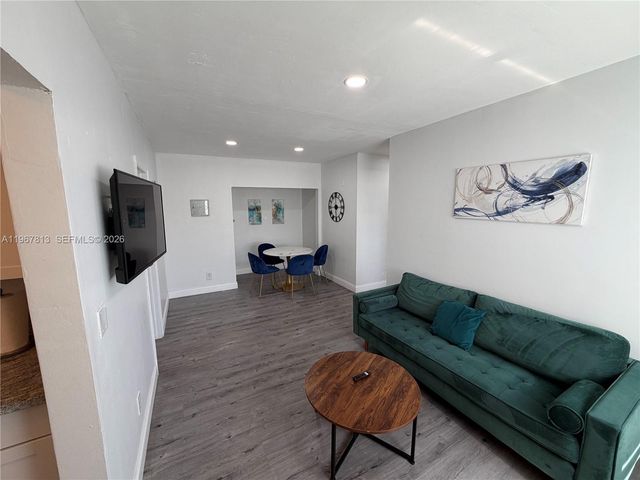 10002 E Bay Harbor Dr 6, Bay Harbor Islands, FL 33154