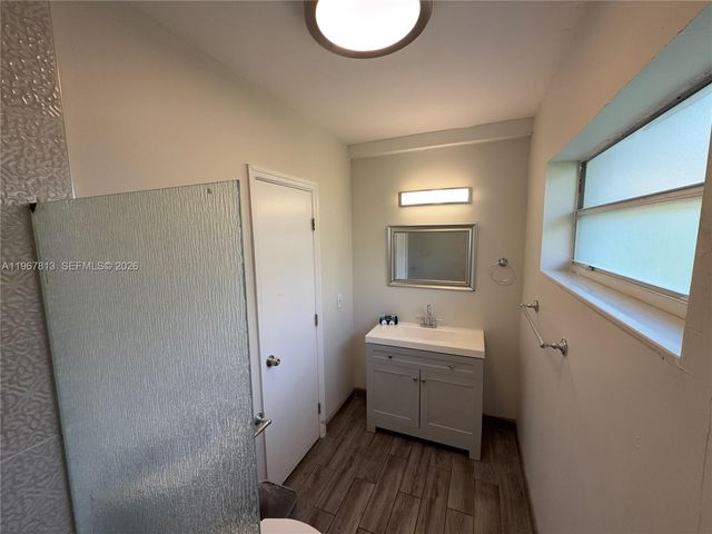 10002 E Bay Harbor Dr 6, Bay Harbor Islands, FL 33154