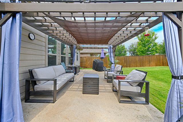 118 Pleasant Hill Lane, Fate, TX 75189