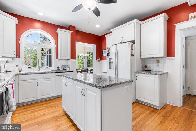 401 N ROLLING RD, Springfield, PA 19064