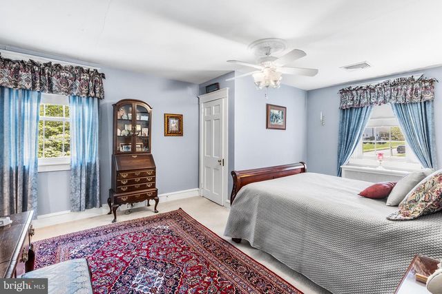 401 N ROLLING RD, Springfield, PA 19064