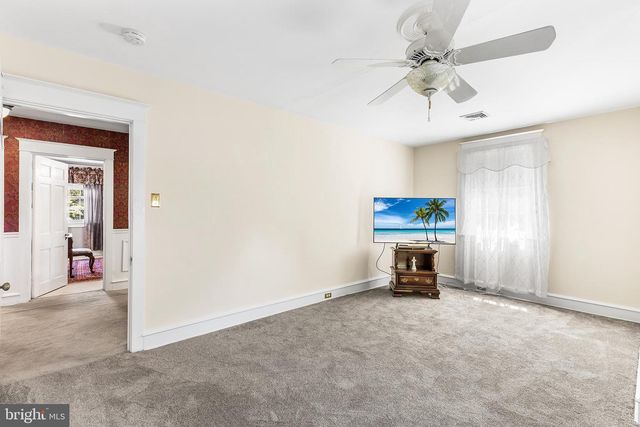 401 N ROLLING RD, Springfield, PA 19064
