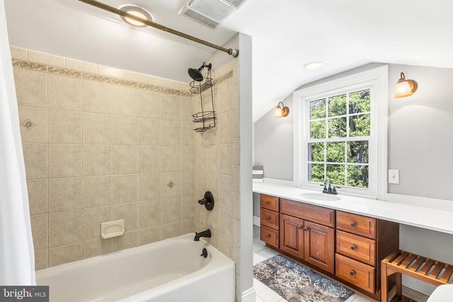 401 N ROLLING RD, Springfield, PA 19064