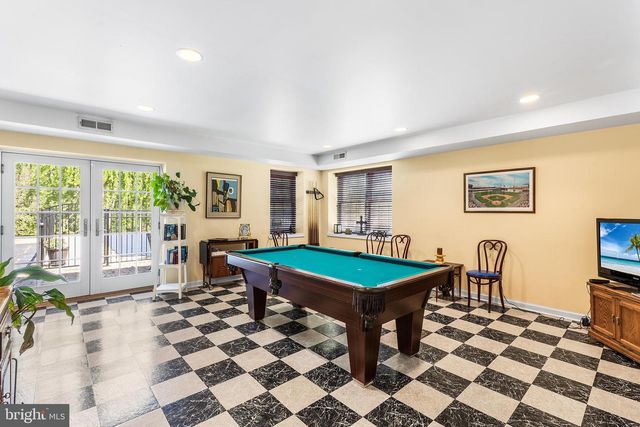 401 N ROLLING RD, Springfield, PA 19064