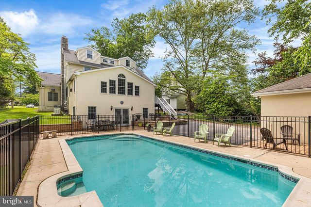 401 N ROLLING RD, Springfield, PA 19064