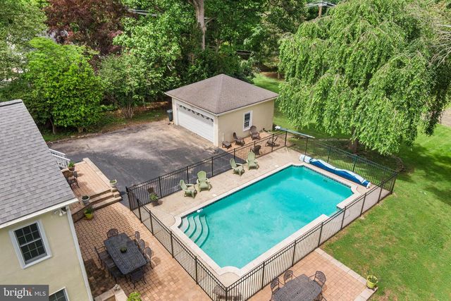 401 N ROLLING RD, Springfield, PA 19064