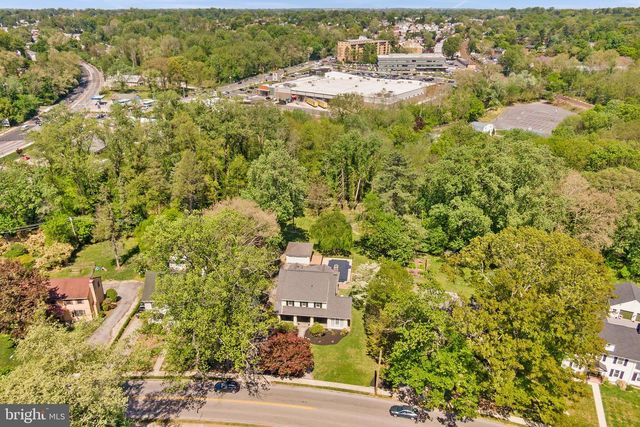 401 N ROLLING RD, Springfield, PA 19064