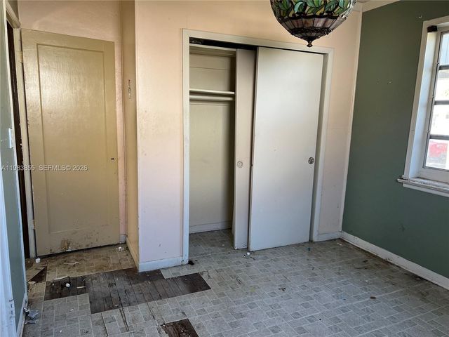 4420 SW 3rd St, Miami, FL 33134