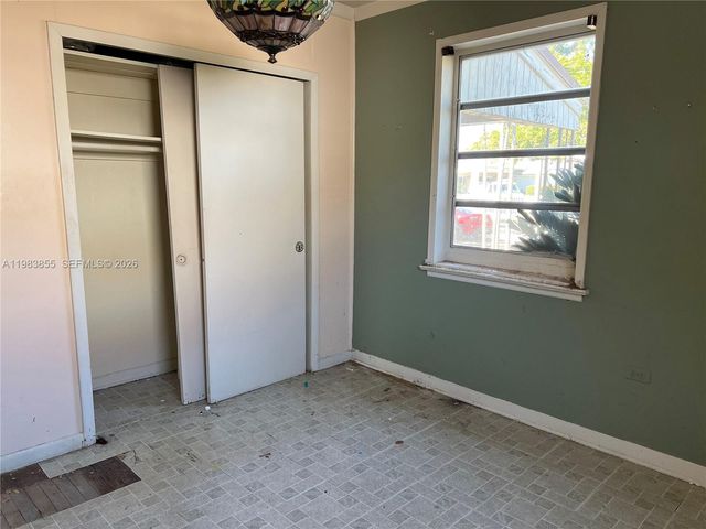 4420 SW 3rd St, Miami, FL 33134