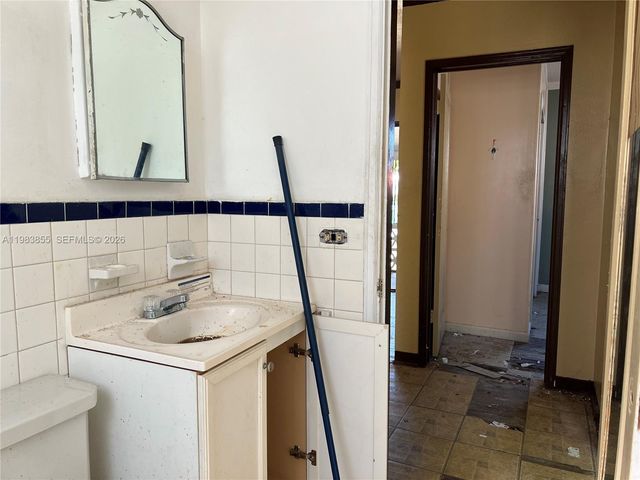 4420 SW 3rd St, Miami, FL 33134