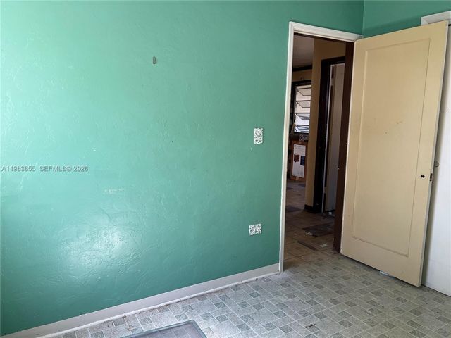 4420 SW 3rd St, Miami, FL 33134