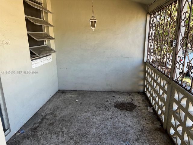 4420 SW 3rd St, Miami, FL 33134