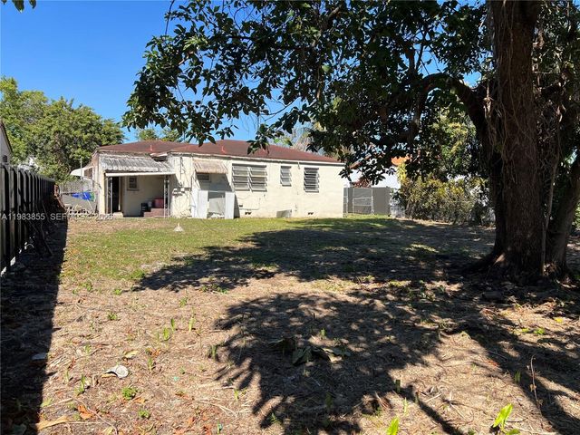 4420 SW 3rd St, Miami, FL 33134