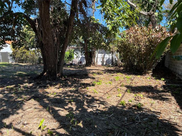 4420 SW 3rd St, Miami, FL 33134