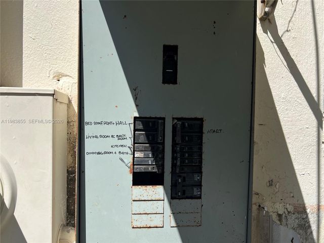 4420 SW 3rd St, Miami, FL 33134