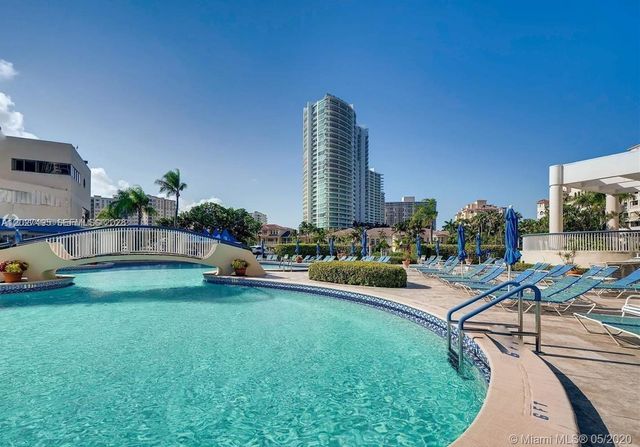 19707 Turnberry Way 23J, Aventura, FL 33180