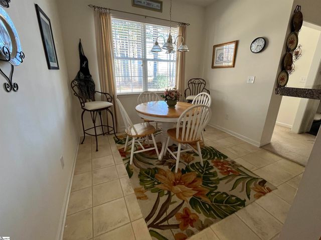 10 Hanging Moss Lane, Greenville, SC 29615